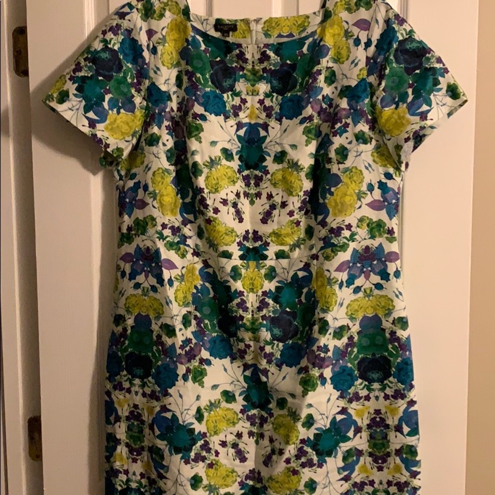 Like New Talbots Floral Dreas